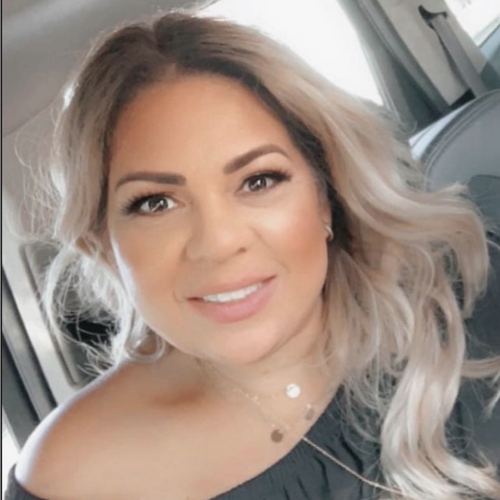 Meet your Posher, Brandi